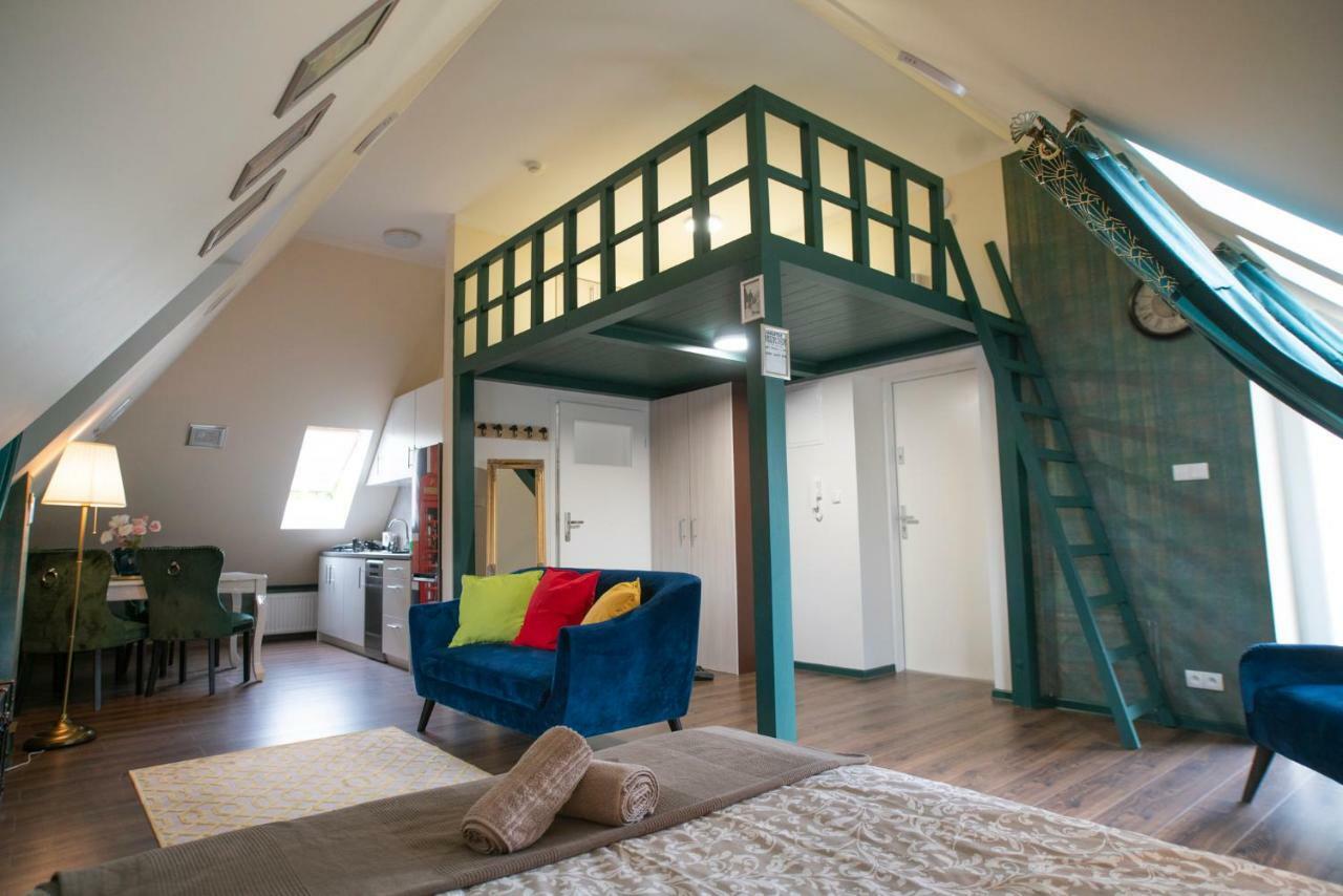 Hostel "Night O'Clock" - Restauracja, Parking I Darmowa Silownia Вроцлав Екстер'єр фото
